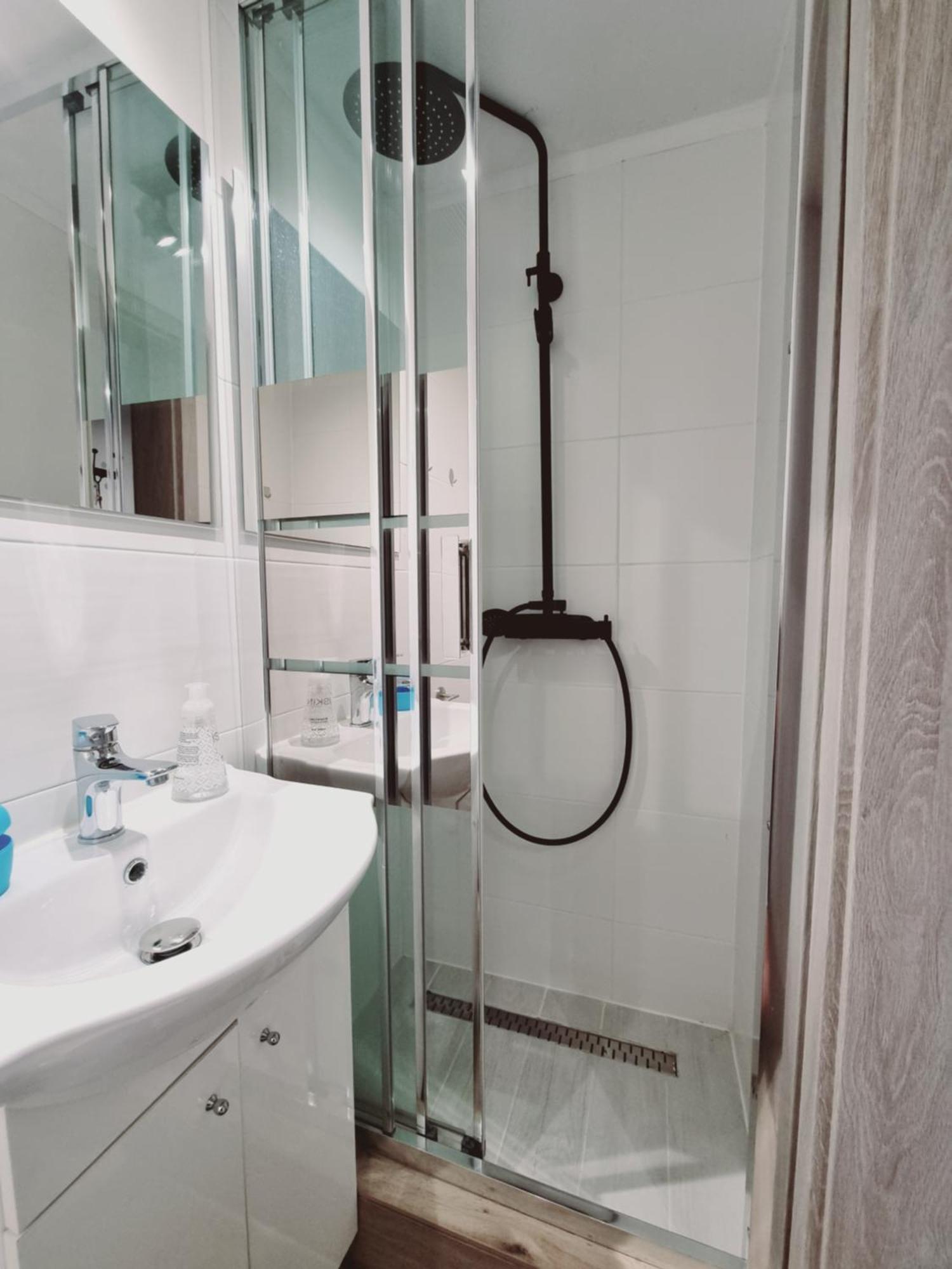 Apartament Paula Єленя-Ґура Екстер'єр фото